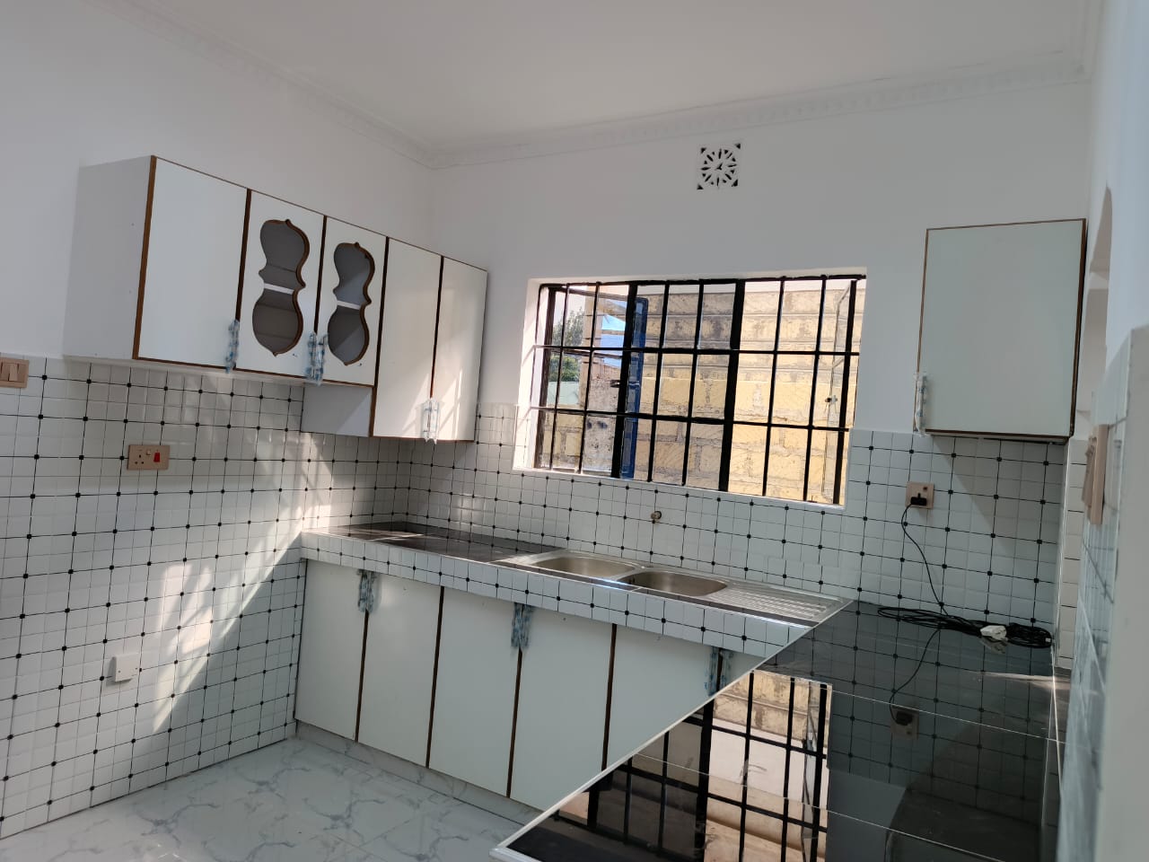 3 Bedroom kiserian